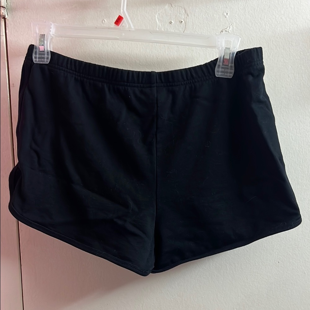 Aritzia Black dolphin shorts - Picture 4 of 5